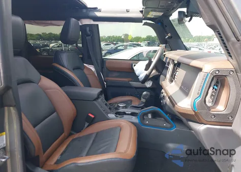 2023 Ford Bronco Outer Banks из США, поврежденный, VIN 1FMEE5DP8PLC01984